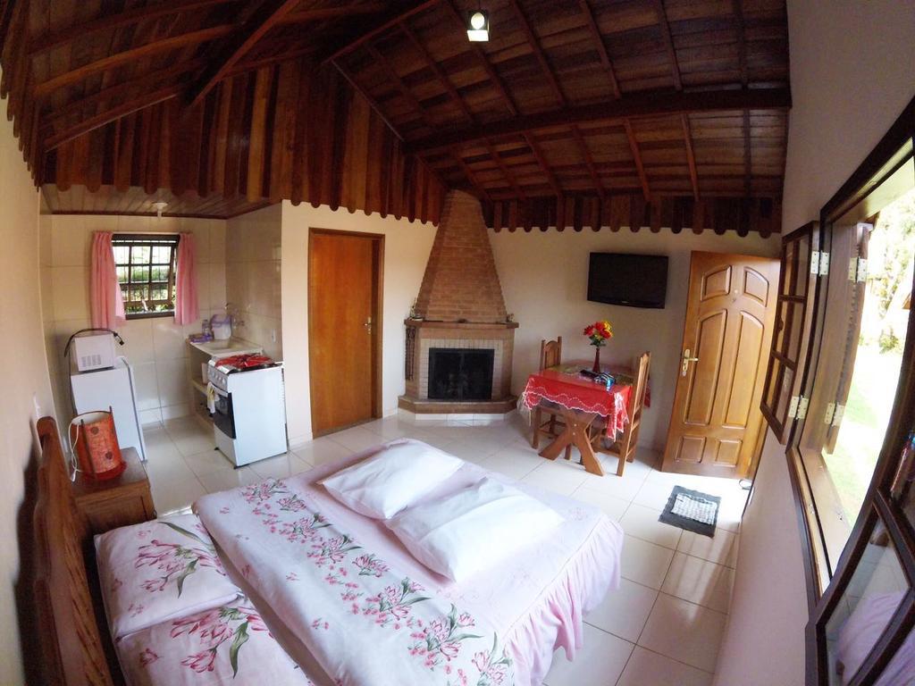 Ana Júlia Chalés - Monte Verde MG Exterior foto
